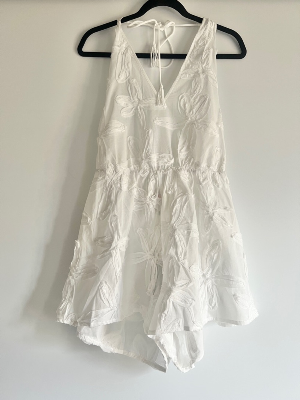 FARM Rio White Embroidered Coast Stars Tie-Neck Swimwear Romper Size M - Picture 8 of 12